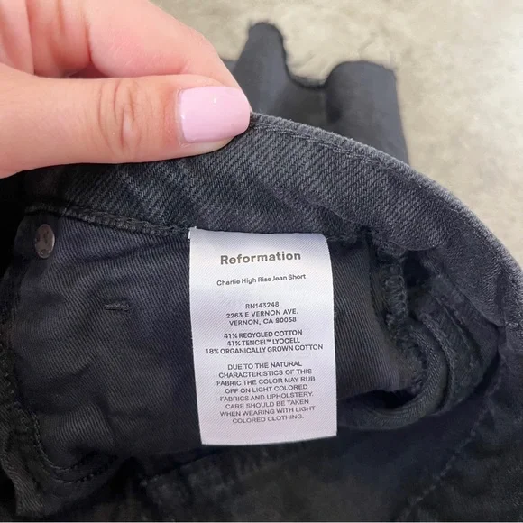 Reformation NWT Charlie High Rise Jean Short - Picture 5 of 7